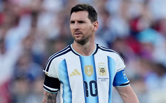 Ronaldo: 'Tây Ban Nha cho Messi trận thua thảm hại'