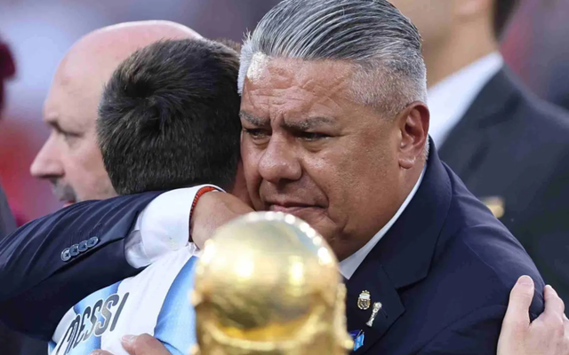 Rộ tin Chủ tịch LĐBĐ Argentina bị bắt, thu giữ điện thoại, AFA lên tiếng