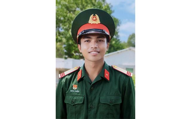 Truy tặng bằng khen cho chiến sĩ cứu 2 người bị điện giật ở Gia Lai