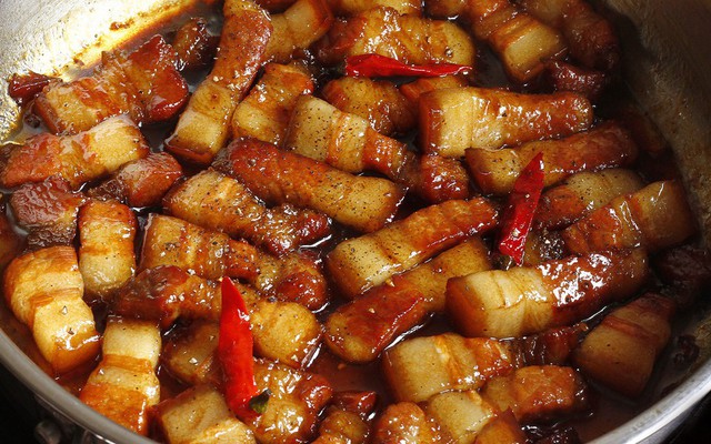 3 thói quen khi kho thịt cần bỏ ngay