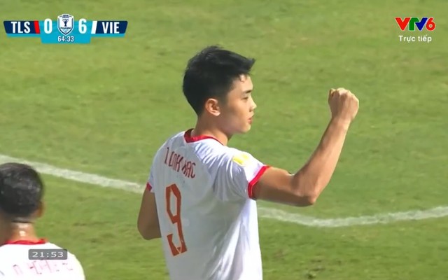Đình Bắc được chấm điểm “trên trời” nhờ hat-trick, Hoàng Hên – Hoàng Đức cùng rực rỡ