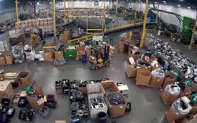 Mỹ bỗng dưng săn lùng thứ mà chẳng ai muốn cất trong nhà mình: Họ không làm cho vui, tất cả đều có lý do