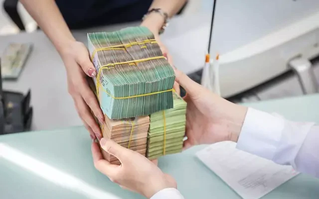 Lãi suất cho vay tăng rất mạnh, điều gì đang xảy ra?