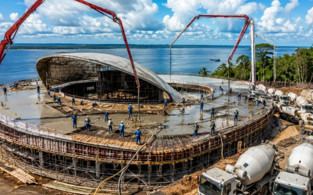 Phát hiện 60 xe tải trộn bê tông đổ 380 m3 liên tục cả ngày lẫn đêm, bí mật dưới lòng đất của công trình hơn 120.000 mét vuông lộ diện