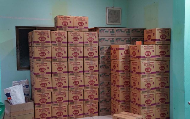 Đột kích 8 nhà kho, công an triệt phá đường dây sản xuất bột ngọt và cà phê giả quy mô lớn, tịch thu hơn 400.000 sản phẩm