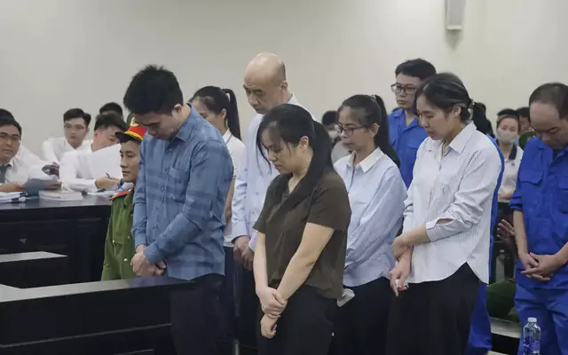 Cựu Cục phó Giám sát quản lý về Hải quan nhờ cấp dưới 'đóng giả' doanh nghiệp đi hối lộ