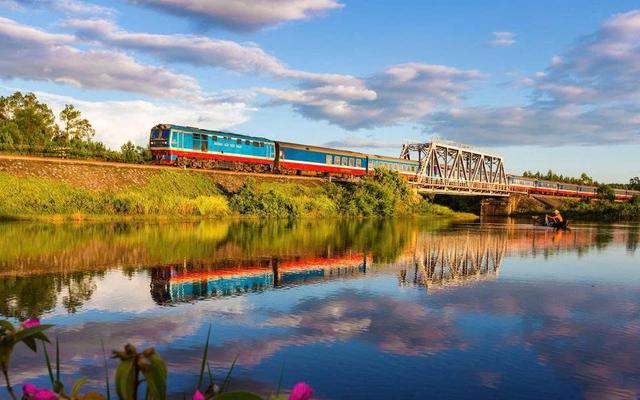 Đã phát triển 140 năm nhưng Việt Nam chưa có sản phẩm xuất khẩu, chưa sản xuất được đầu máy điện mà vẫn quyết tạo đột phá lớn trong một lĩnh vực quan trọng
