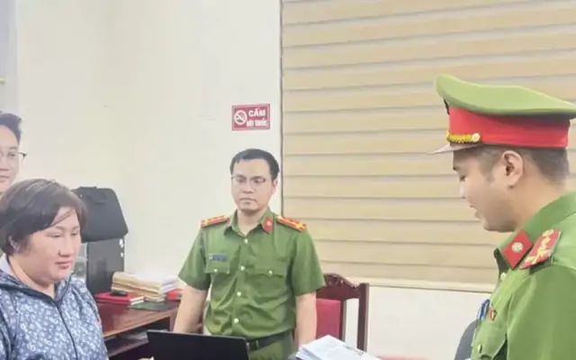 Khởi tố người phụ nữ dùng căn cước, sổ đỏ giả để lừa vay 11 tỷ đồng