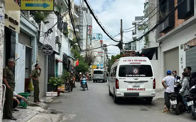 Người đàn ông tử vong trong tư thế treo cổ trong phòng trọ