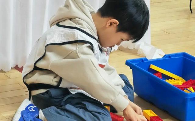 4 "thói quen kỳ quặc" ở trẻ thực chất là biểu hiện của trí thông minh vượt trội, bố mẹ hãy theo dõi, bảo ban, đừng vội mắng con!