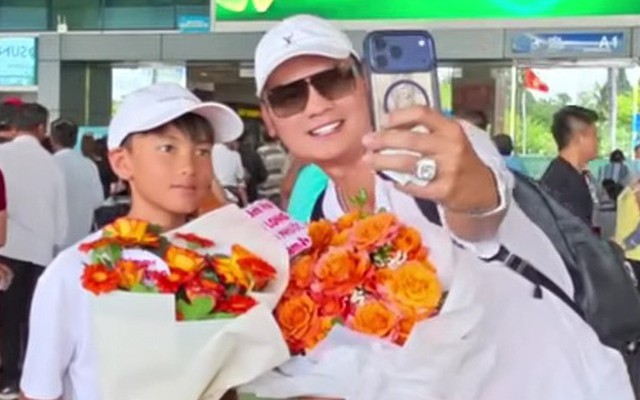 Nam NSƯT về nước mang theo mẹ vợ và con trai 11 năm xa xứ ở Mỹ