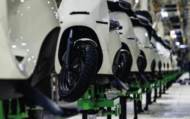 Khủng hoảng bên trong 1 startup xe máy điện: Thị phần teo tóp gần 50%, khách hàng tức giận đốt showroom, nhiều giám đốc cấp cao từ chức