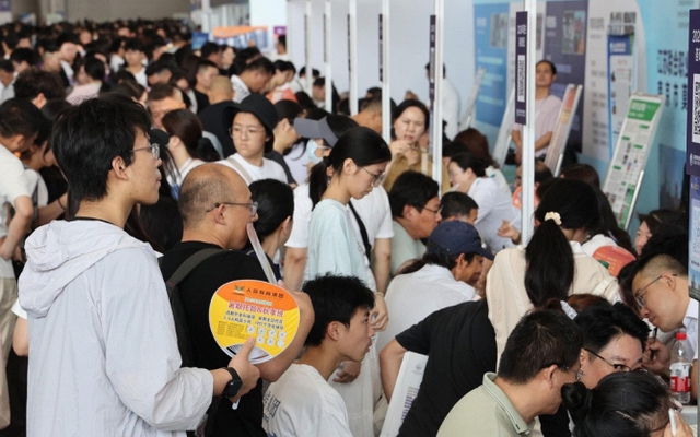 Phanh phui đường dây "giúp vào Đại Học" ở Trung Quốc: "Chuyên gia" chưa đầy 2 tháng kinh nghiệm vẫn hứa hẹn đưa được học sinh vào trường top