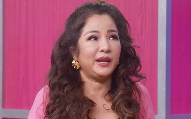 "Diễn ở Mỹ xong về nước, tôi cầm quá trời tiền"