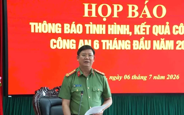 Công an tỉnh Tuyên Quang họp báo trao đổi thông tin về điều tra vụ điểm Toán cao bất thường