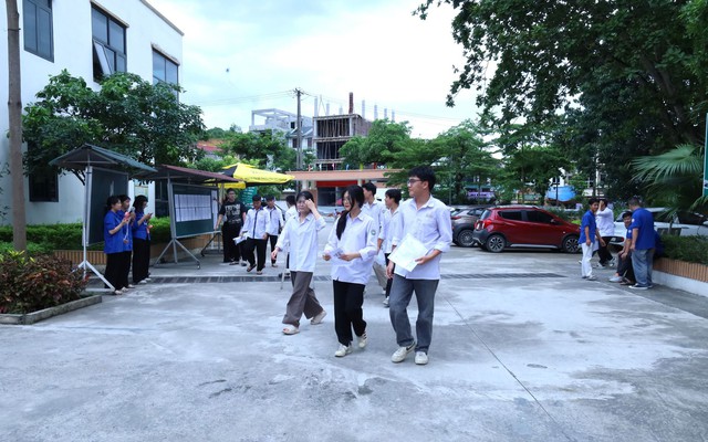 Xôn xao cụm thi có 41 thí sinh đạt điểm 10 môn Toán ở Lào Cai: Sở Giáo dục & Đào tạo lên tiếng
