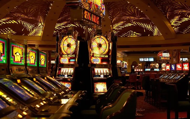 Vì sao các casino không có đồng hồ và cửa sổ?