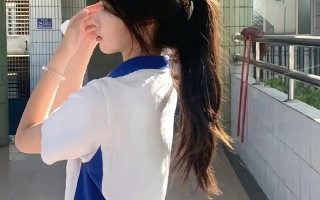 Bảng thống kê chi phí đại học của mẹ khiến con gái bị chỉ trích: Đừng học đòi con nhà giàu nữa!