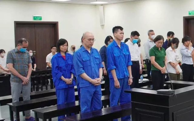Nhóm cựu cán bộ Sở Y tế Hà Nội khai gì về các khoản tiền nhận của 686 cơ sở y, dược?