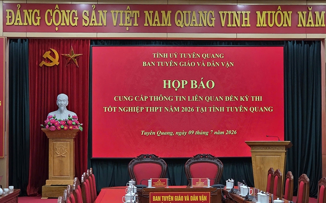 Trực tiếp: Tuyên Quang họp báo thông tin vụ 146 điểm 10 Toán