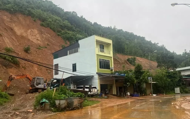 Nhiều khu vực ở Thái Nguyên bị sạt lở do mưa lớn