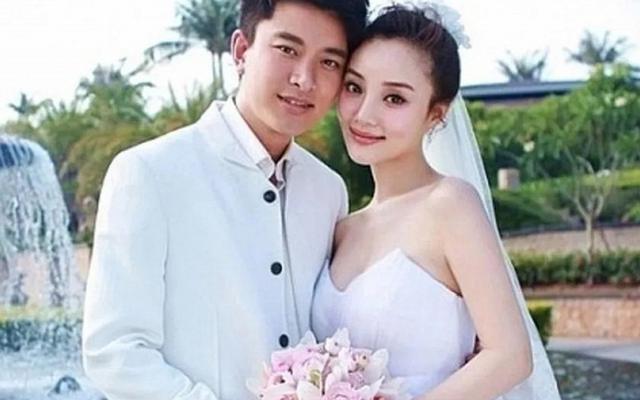 Vén màn kịch bản ly hôn rúng động: Lý Tiểu Lộ lật ngược thế cờ sau 7 năm, sự thật vụ 'đi làm tóc' chính thức được hé lộ