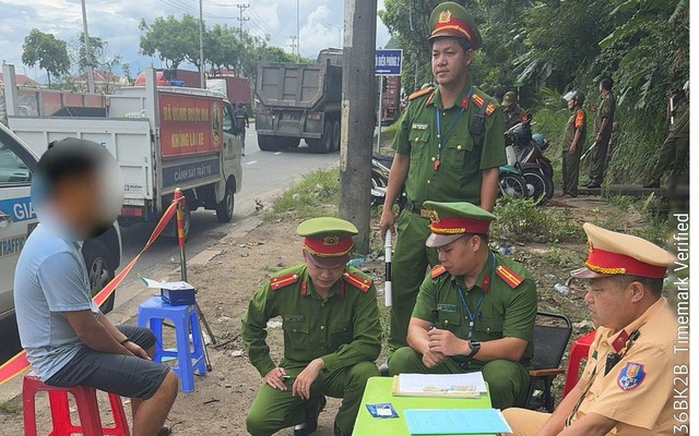 Công an kiểm tra 162 shipper, nhân viên, người chơi game...