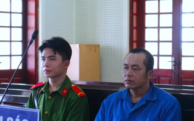 Cầm kéo đâm người tình sau phút mặn nồng vì bị đuổi khỏi nhà giữa đêm