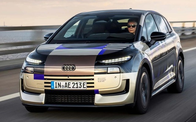 Tin xe 13/8: Audi A2 e-tron chạy 450 km/lần sạc, Jetta M6 cấu hình độc lạ
