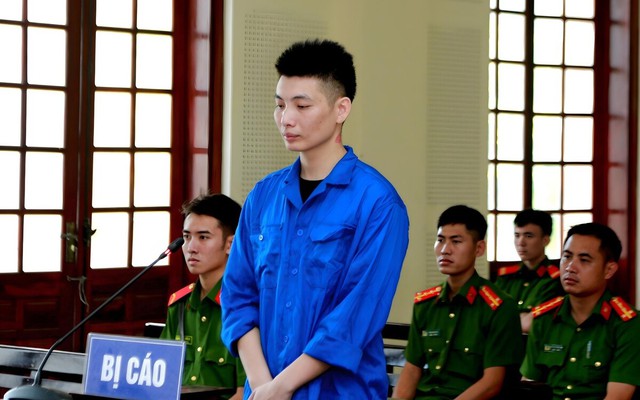 Dùng dao tấn công 5 người tại Bệnh viện Sản Nhi, người đàn ông lĩnh 15 năm tù