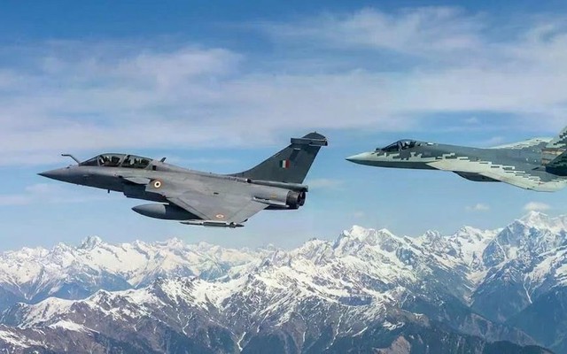 MW đánh giá khả năng chiến đấu của Rafale trong cuộc đối đầu với Su-57