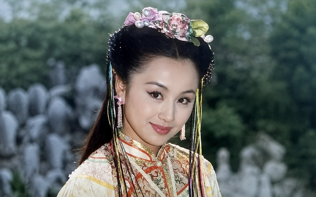 'Đệ nhất mỹ nhân cổ trang' phải cắt dạ dày vì ung thư 13 năm trước giờ ra sao?