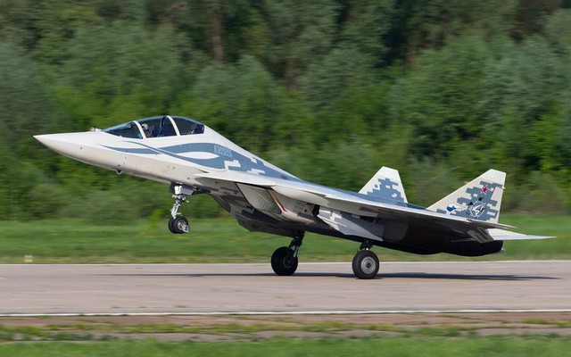 Công nghệ tiêm kích thế hệ thứ sáu được thử nghiệm trên Su-57D hai chỗ ngồi