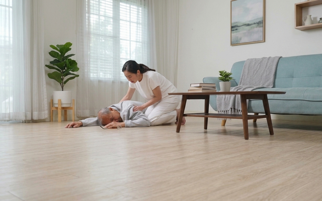 Phát hiện chuyện chồng tôi vẫn làm, bố chồng lên cơn đau tim phải nằm viện cả tuần, thái độ sau đó của anh khiến tôi quyết định ly hôn