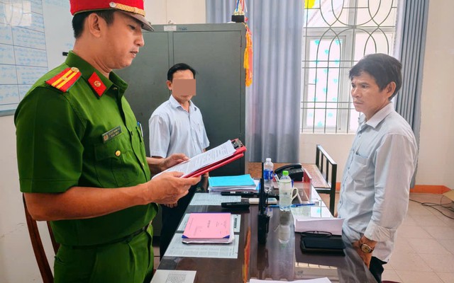 Khởi tố Nguyễn Bảo Đông SN 1976 liên quan đến lô hàng trị giá 240 triệu đồng