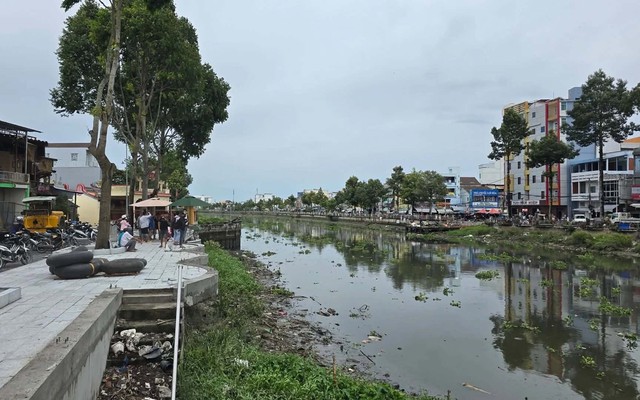 Vụ nam thanh niên mất tích sau khi thách nhau bơi qua sông với bạn nhậu: Tìm thấy thi thể ở đâu?