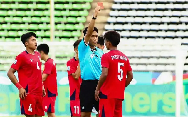 Hy hữu ở ASEAN Cup 2026: Cầu thủ Lào đá 2 trận nhận 2 thẻ đỏ