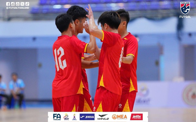 Thi đấu thăng hoa, tuyển Việt Nam “đè bẹp” đối thủ ở Thái Lan với 4 bàn thắng