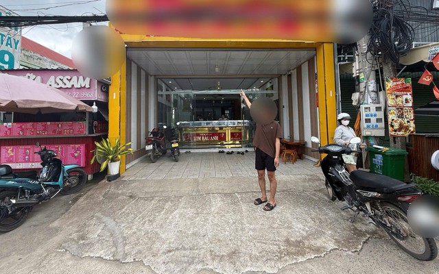 Công an bắt khẩn cấp một sinh viên đại học SN 2007 sau khi nhận trình báo của chủ tiệm vàng
