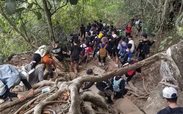 Ban quản lý khu du lịch Núi Bà Đen cảnh báo khẩn