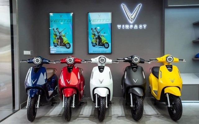 Xe máy điện tăng trưởng 'như tên lửa' ở Việt Nam - Tương quan ra sao so với xe xăng hiện tại?