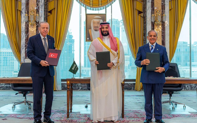 “Tam giác quyền lực” mới: Ả Rập Saudi có tiền, Thổ Nhĩ Kỳ có công nghệ, Pakistan có sức mạnh răn đe
