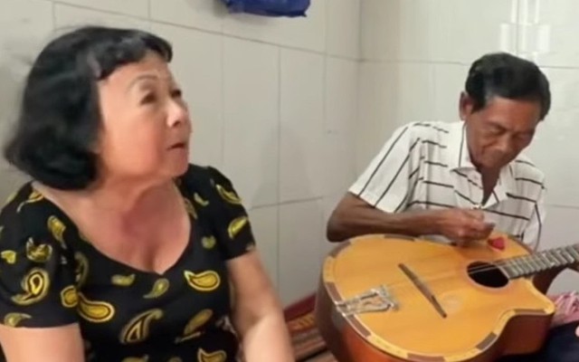 Nữ nghệ sĩ miền Nam đi bán vé số, con gái mắc bệnh, phải ở trọ cực khổ