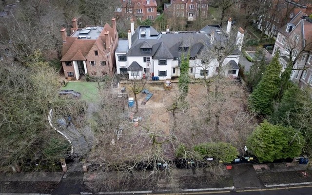 Hàng loạt biệt thự bỏ hoang giữa 'phố tỷ phú' giàu có ở London
