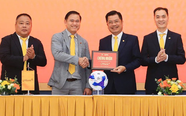 Chủ tịch VPF Trần Anh Tú: V.League 2026-2027 hứa hẹn trải nghiệm mới