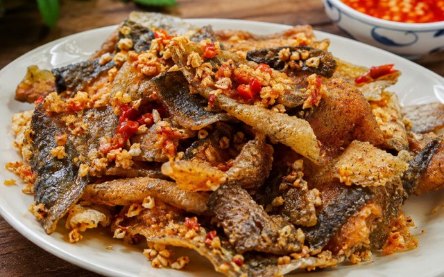 Đi chợ thấy người ta vứt bỏ phần này, tôi mang về làm món lạ miệng khiến cả nhà tranh nhau gắp