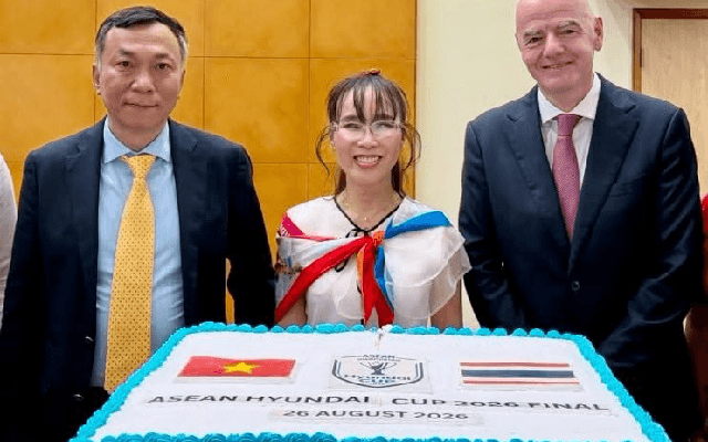 Những lần tỷ phú Nguyễn Thị Phương Thảo tặng quà "khủng" cho tuyển Việt Nam khi đạt chức vô địch