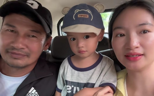 Nam diễn viên rời TP.HCM về quê, dẫn vợ kém 26 tuổi đi Côn Đảo xin sinh thêm con gái