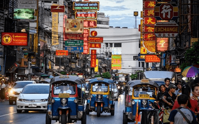 Bao nhiêu năm nữa kinh tế Việt Nam vượt Thái Lan?