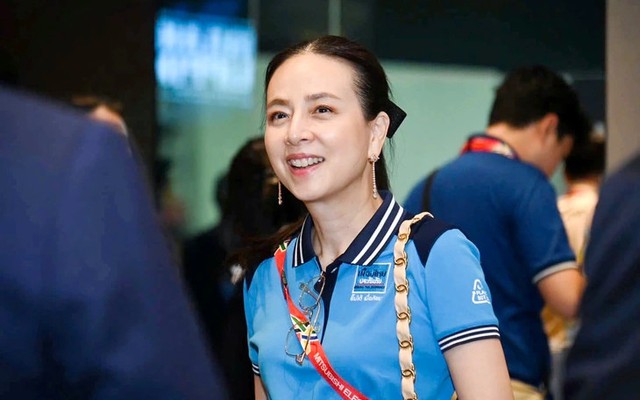 Kiểu tập luyện ở tuổi 60 của Madam Pang: Thật không giống ai!
